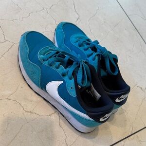 Nike Kids Teal and White Sneakers